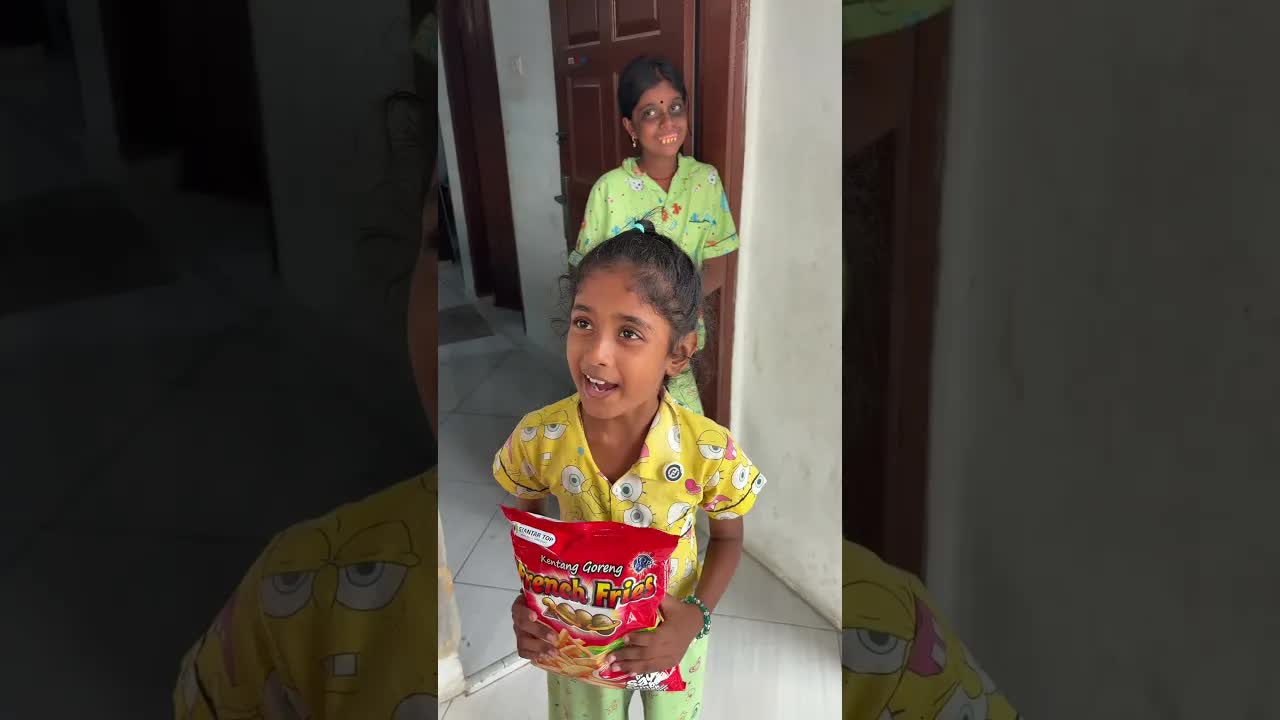 Mama Beli Jajan Buat Adik