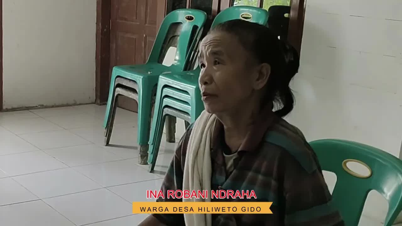 Penyerahan bantuan sosial untuk janda lansia di desa
