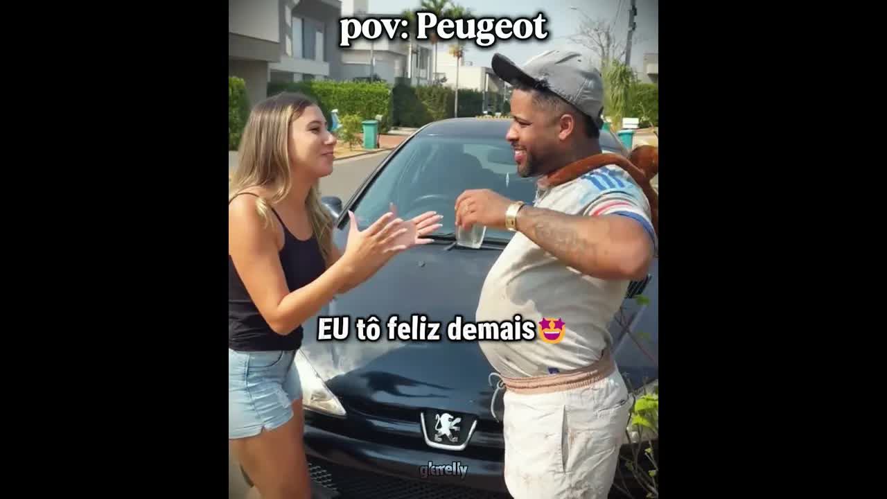 O mecânico chegou com o carro quebrado