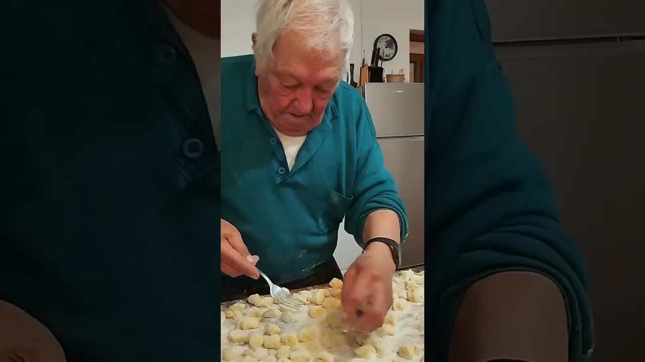 Gnocchi cu pesto preparate de soțul meu