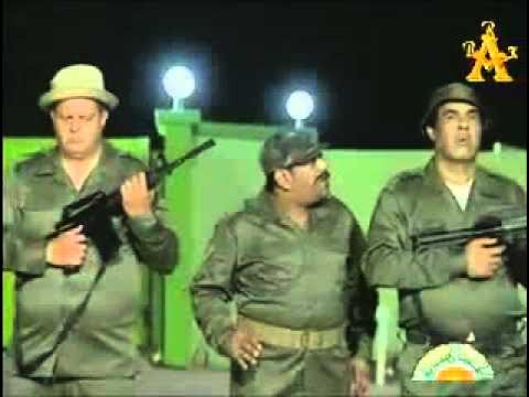 مشهد كوميدي من مسرحية عسكرية ليبية