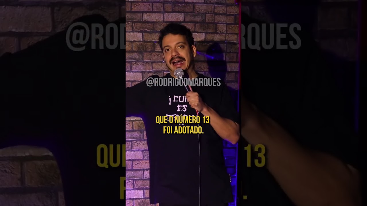 Stand-up sobre números e medos do aniversário