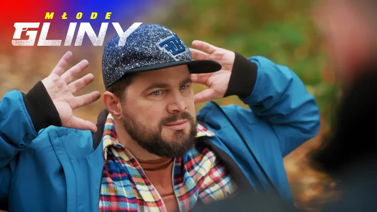 Policjant w pułapce przestępców
