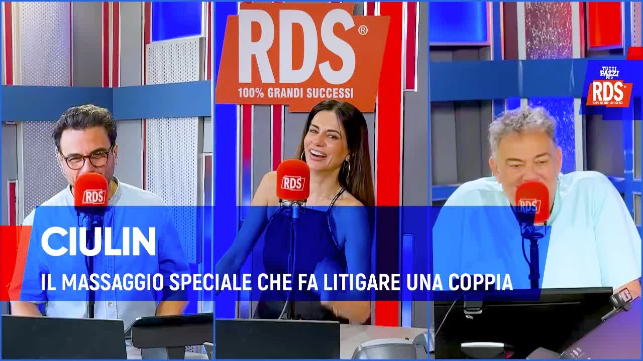 Lo scherzo del massaggio speciale al dito