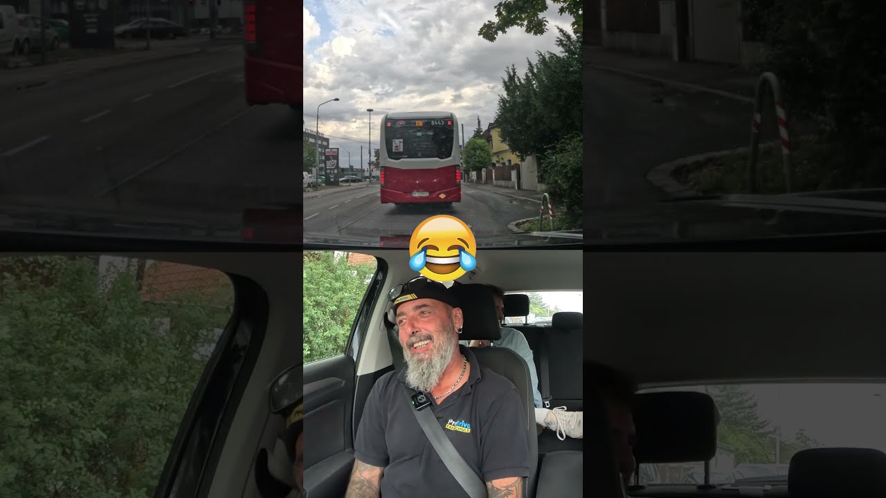 Hansi verpfeift den Fahrlehrer bei Sirenen