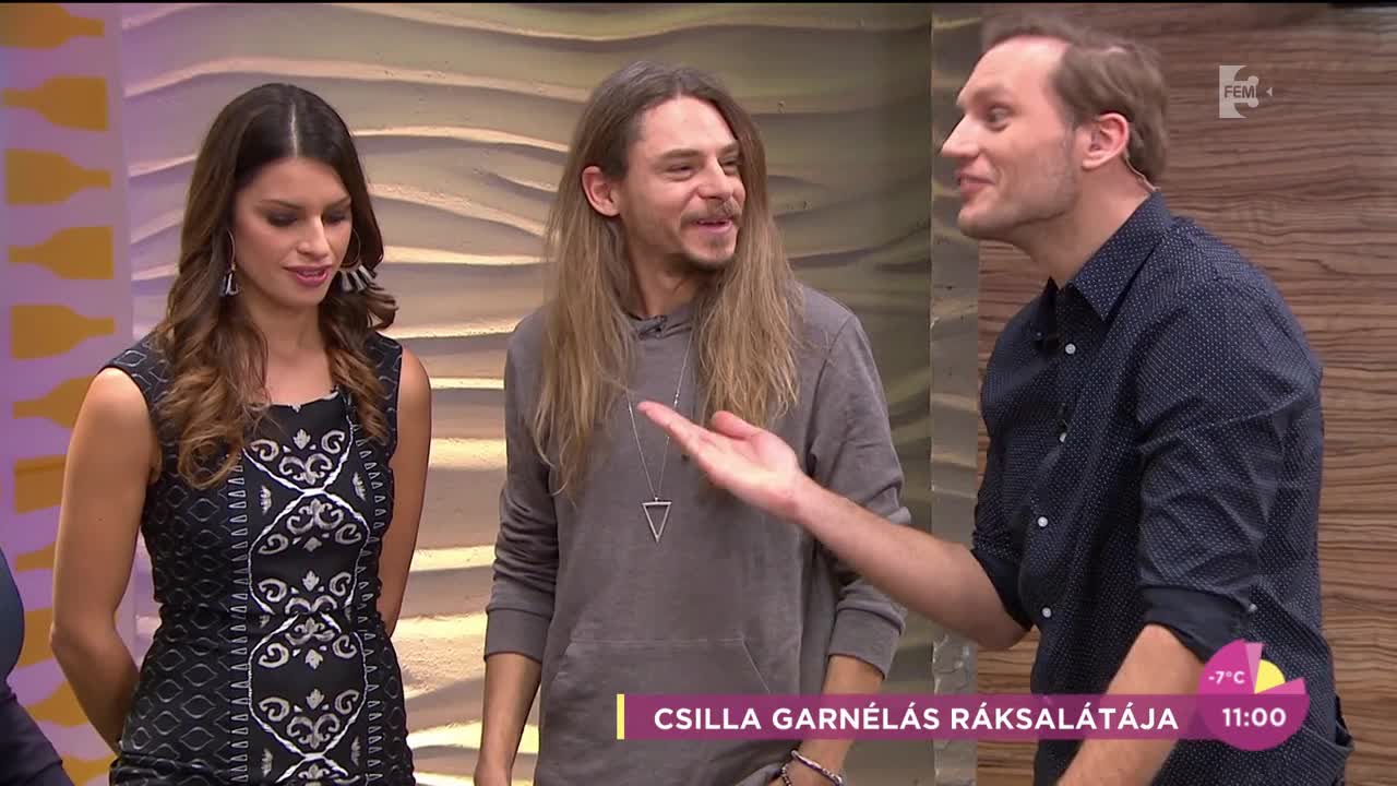 Csomor Csilla és Steiner Kristóf mediterrán salátát készít