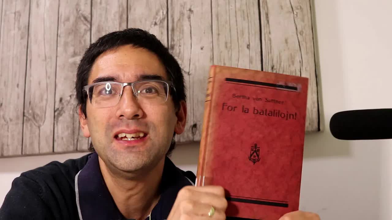 Mi komencis legi novan libron | Vlogo