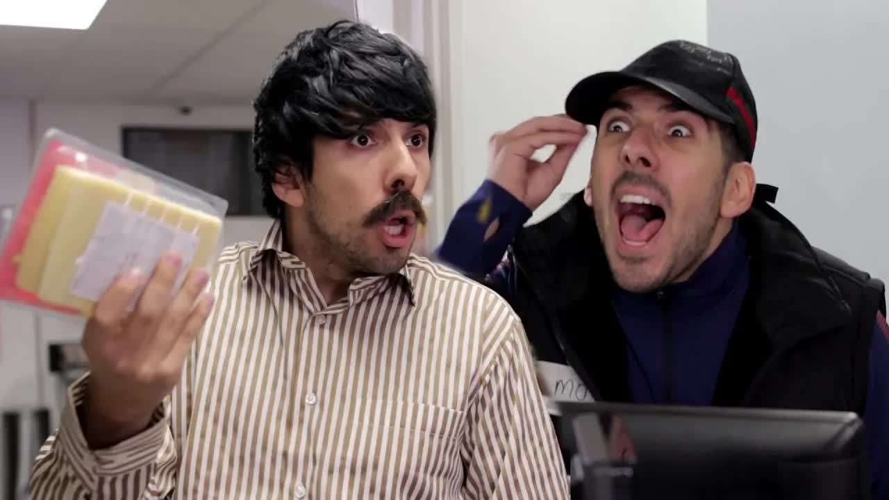 Turk en Marokkaan in de Supermarkt Sketch