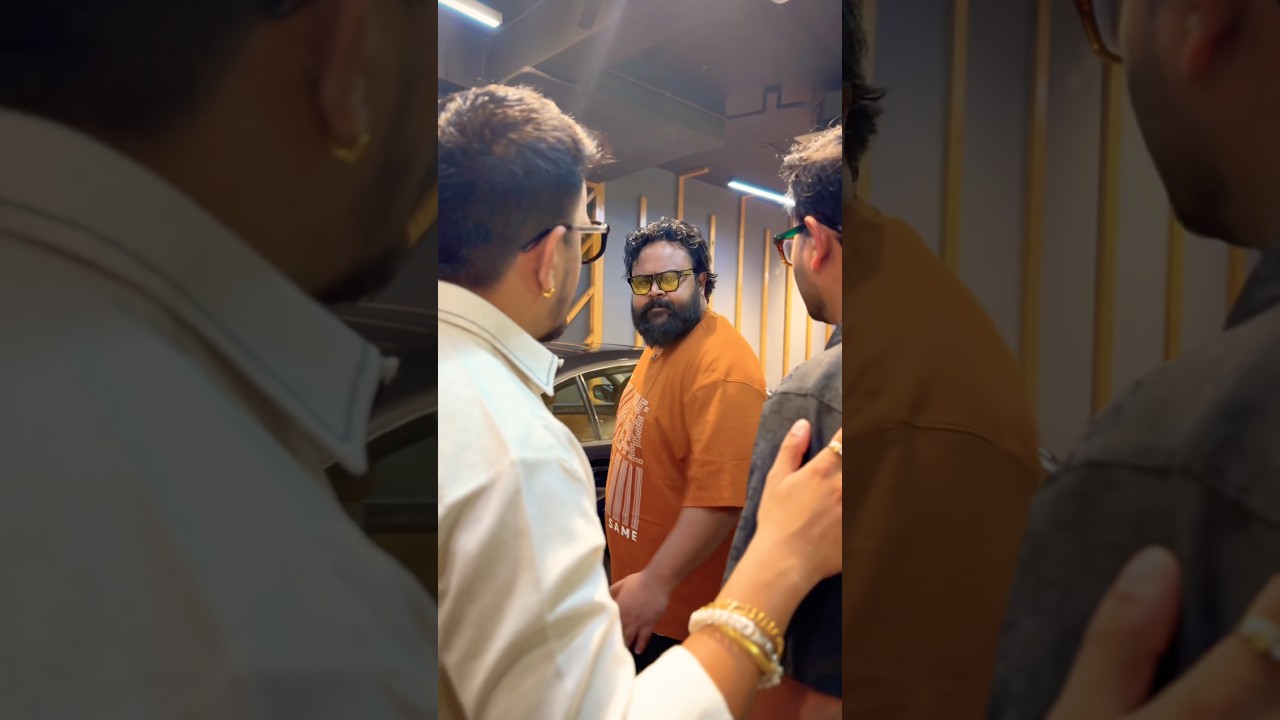 गाड़ी को लेकर बहस और मज़ाक