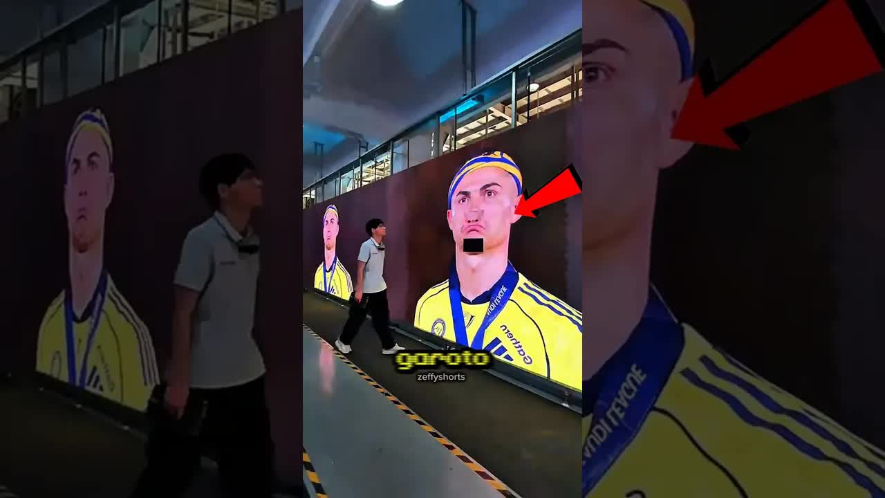 Garoto conserta rosto do Cristiano Ronaldo