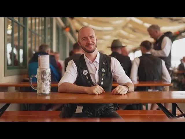 Wie viel verdient eine Wiesn-Bedienung?