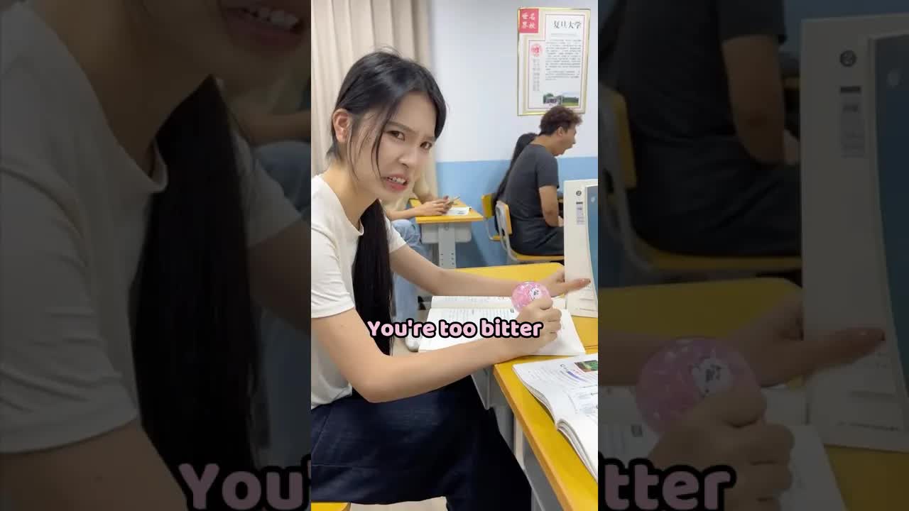 She Taught Her Bestie a Lesson With a Squishy