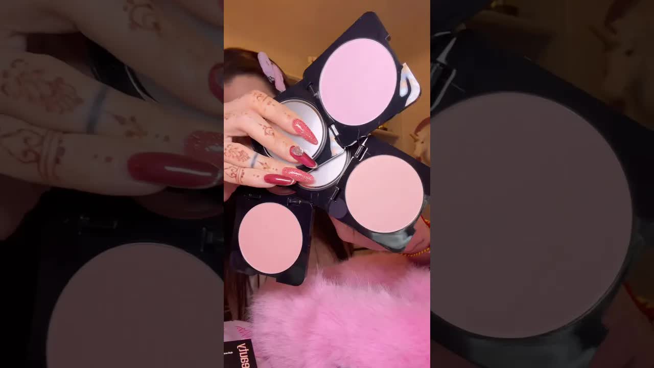 Découverte du nouveau colis presse Huda Beauty