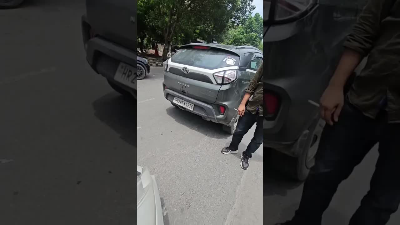 حادث يُظهر متانة سيارة تاتا