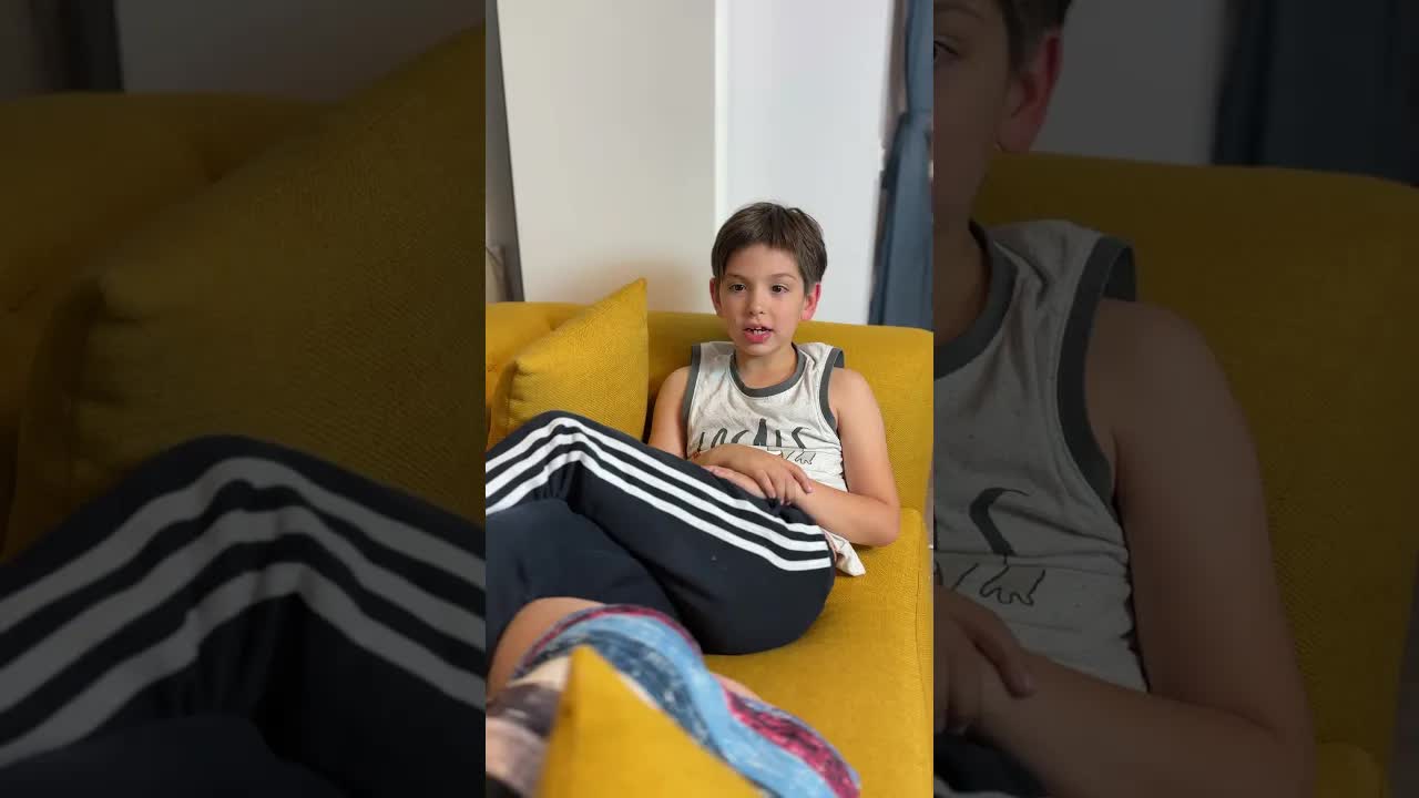 Un dialog amuzant între bunic și nepot