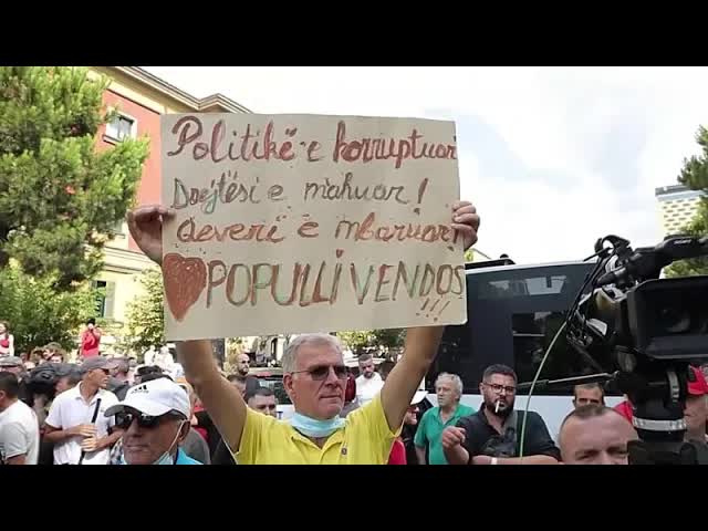 Tiltakozás Trump vejének albániai tervei ellen