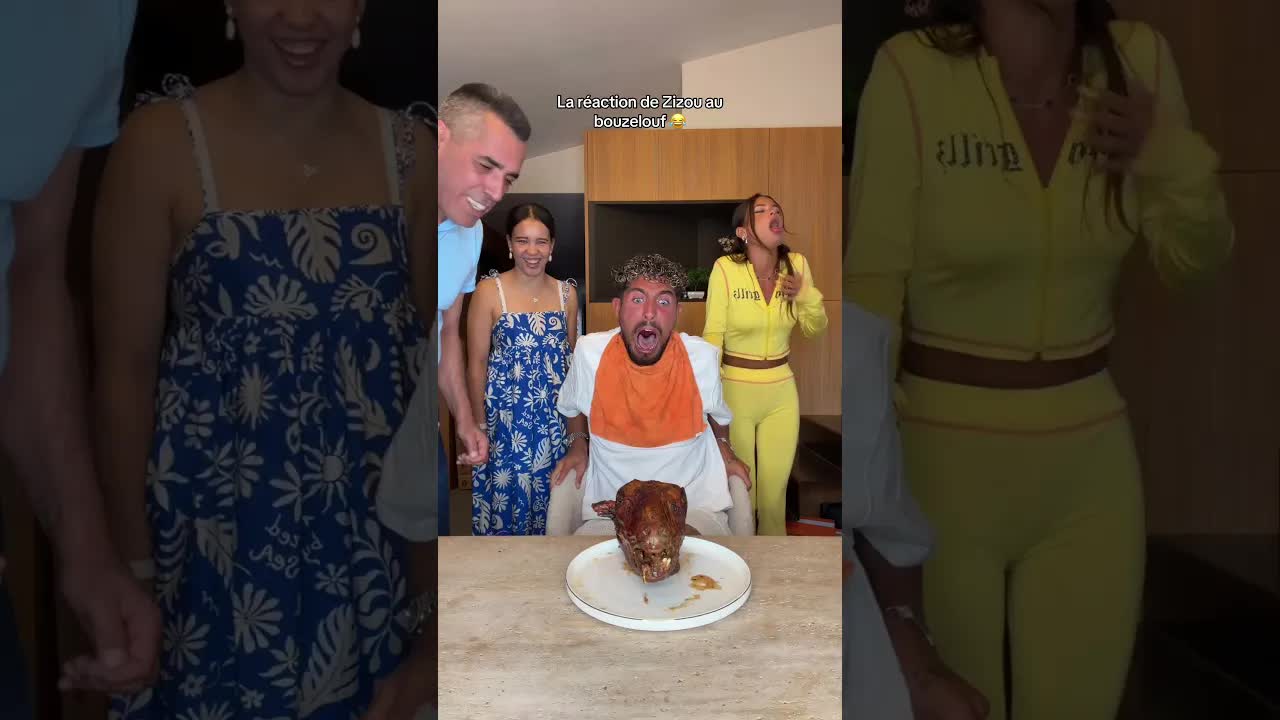 Mavi découvre un plat algérien surprise