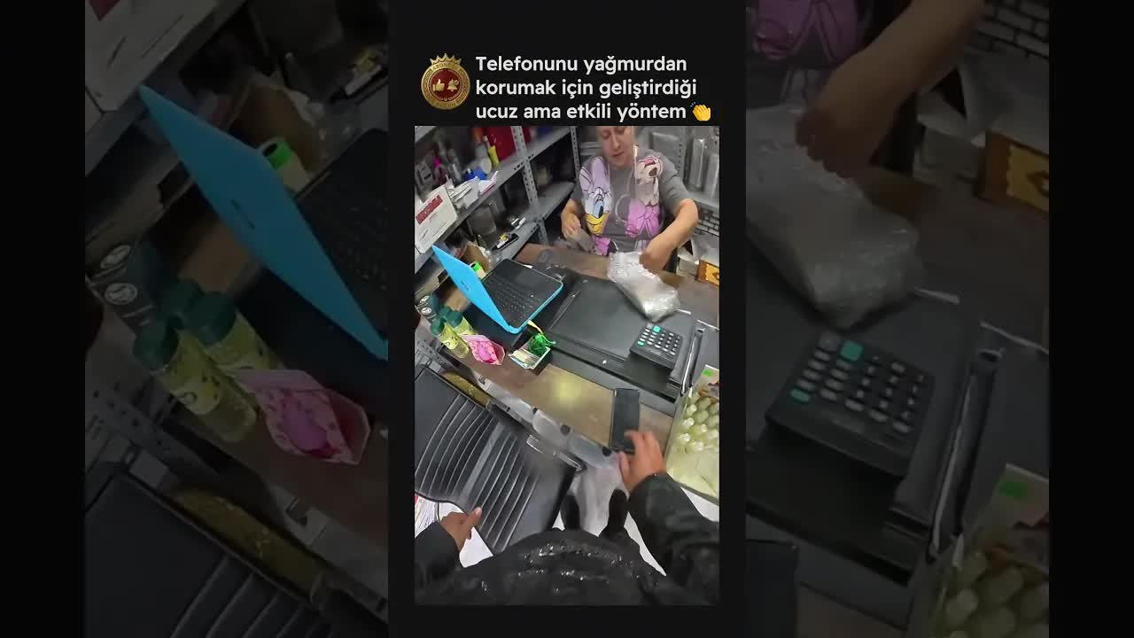 Motokuryenin Telefonunu Yağmurdan Koruma Yöntemi