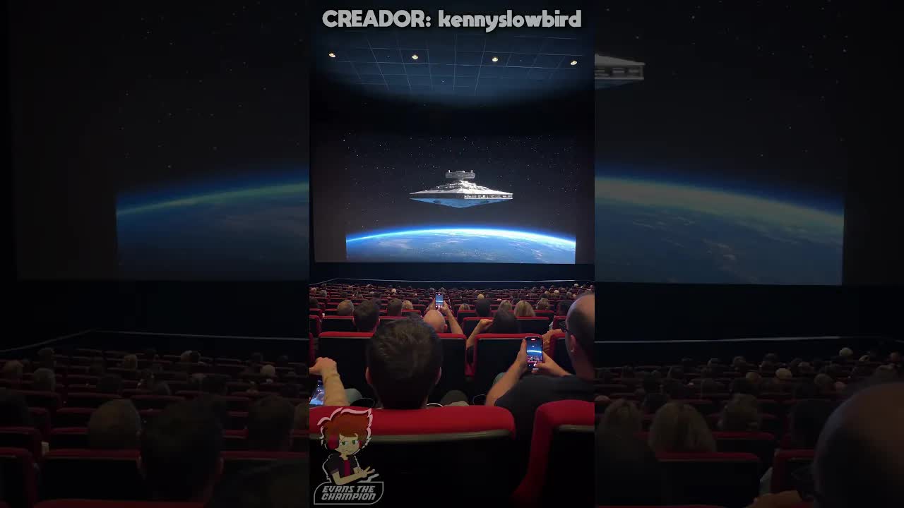 Primera vez en cine 3D: Parodia divertida