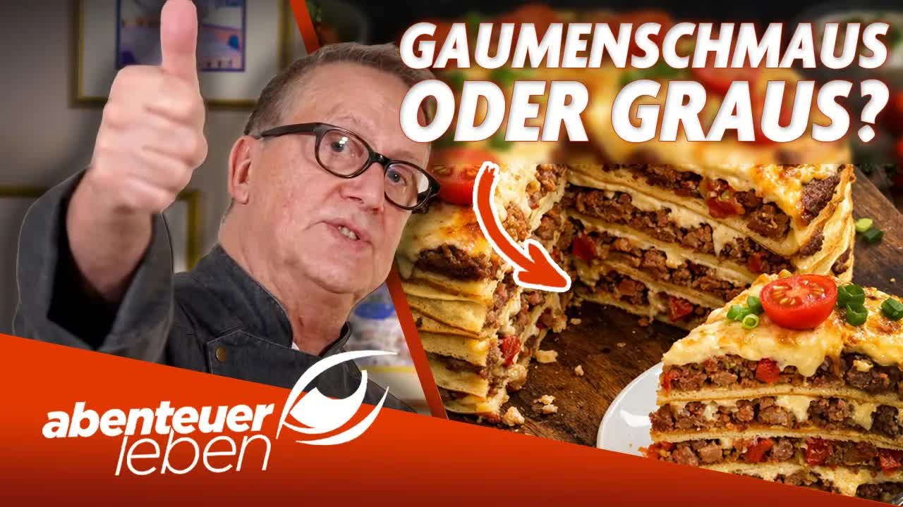 Pfannkuchentorte mit Spinat und Hackfleisch