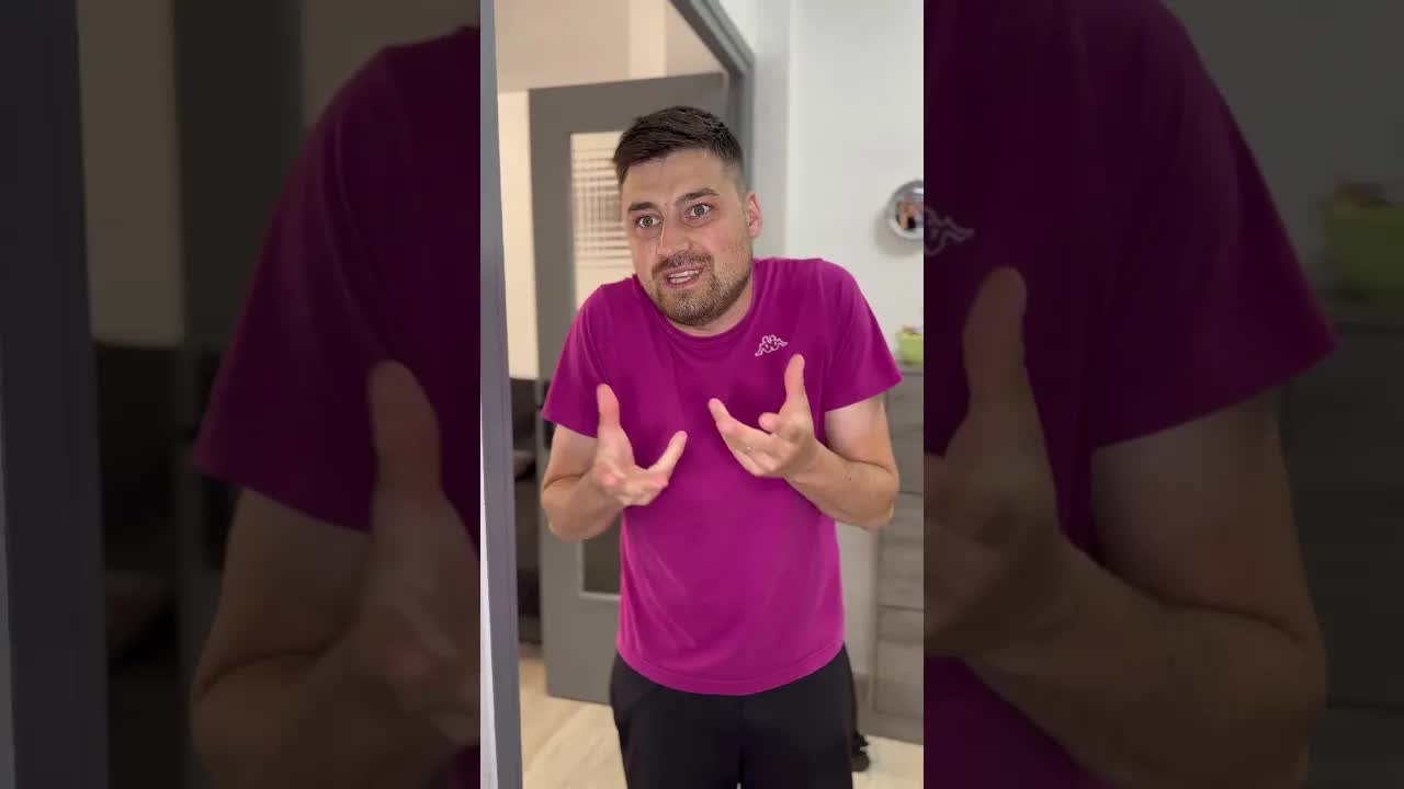 Geanta de crocodil și like-ul de pe Instagram