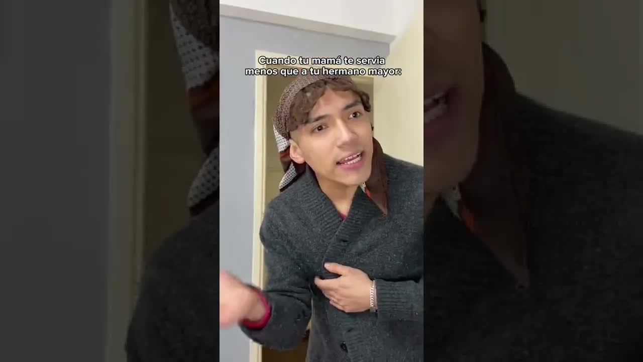 Compartiendo comida entre hermanos