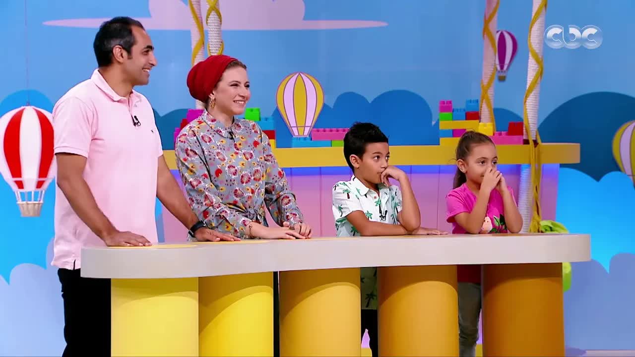 لعبة "أنا مين" مع أسئلة تفاعلية