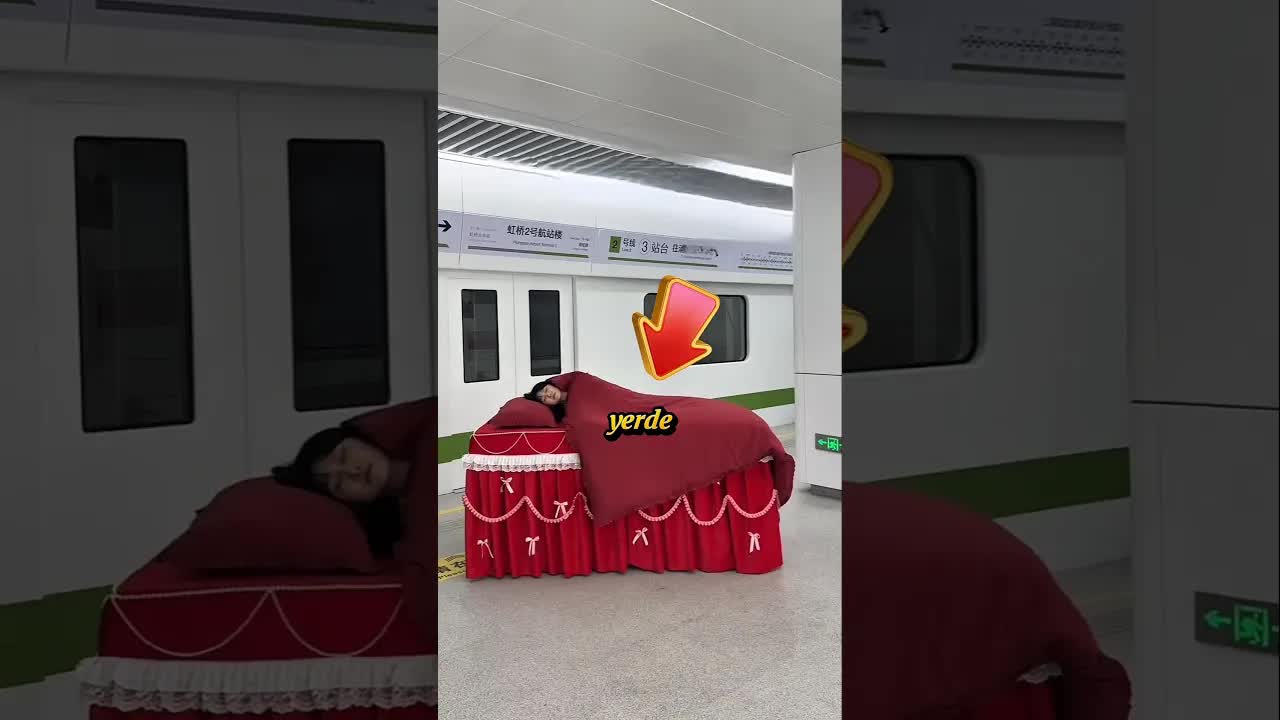 Uyumayı Çok Seven Kızın Yataklı Elbisesi