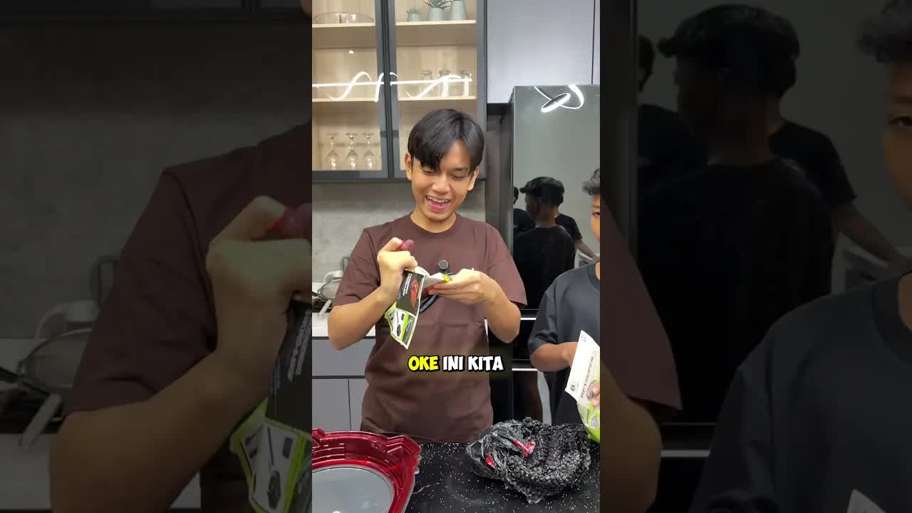 Unboxing Mainan Beyblade Baru