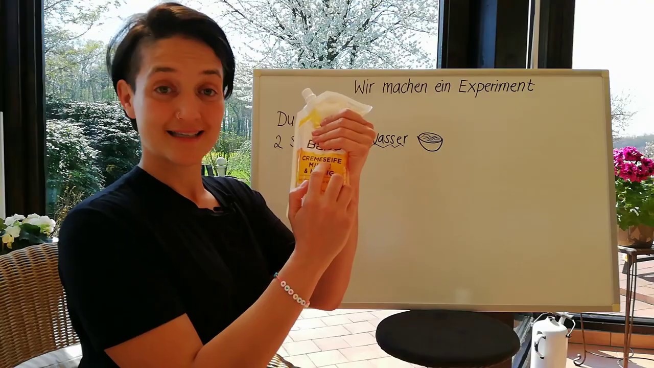 Experiment: Händewaschen mit Seife und Kräutern