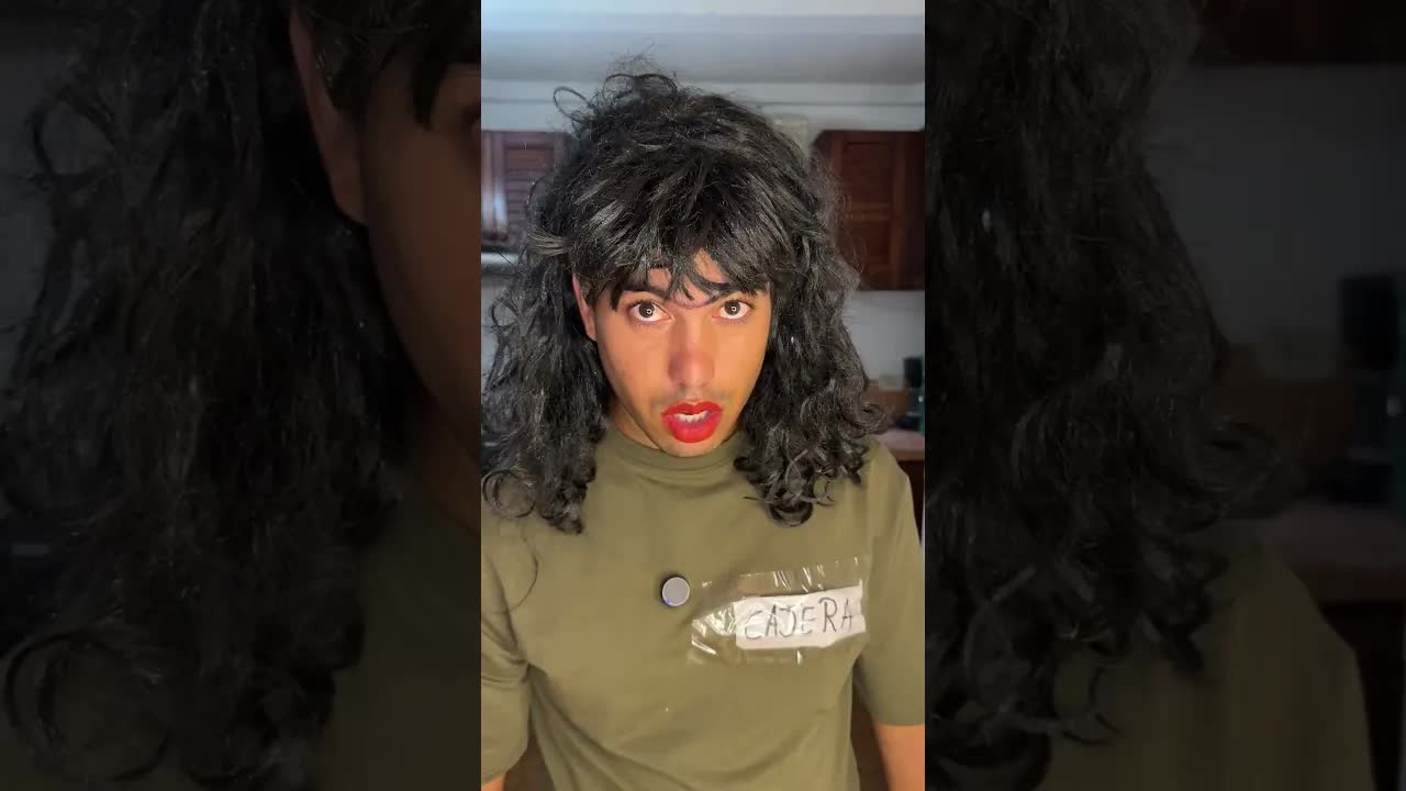 Cliente devuelve pollo malo en la tienda