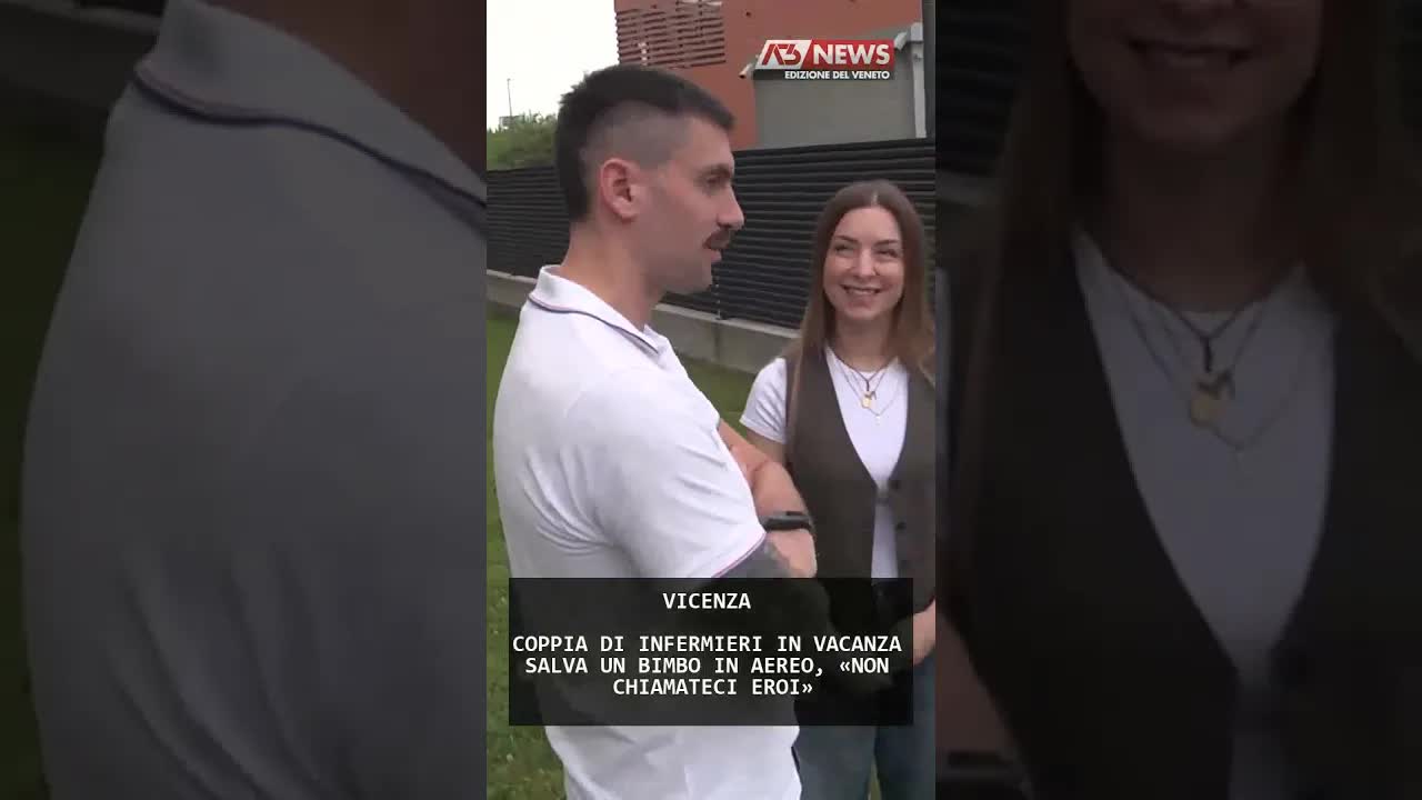 Infermieri in vacanza salvano un bimbo in aereo
