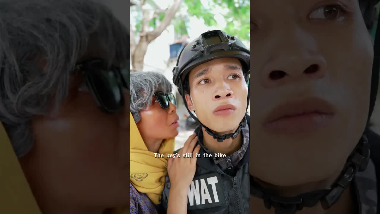 Con lạy mẹ: Mẹo đánh lạc hướng khi lấy xe