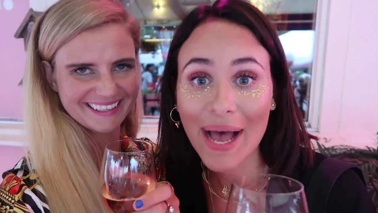 Katja och Olivia intervjuar Margot Wallström på Way Out West