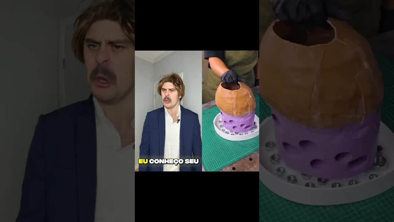 Aluno sem camisa surpreende diretor