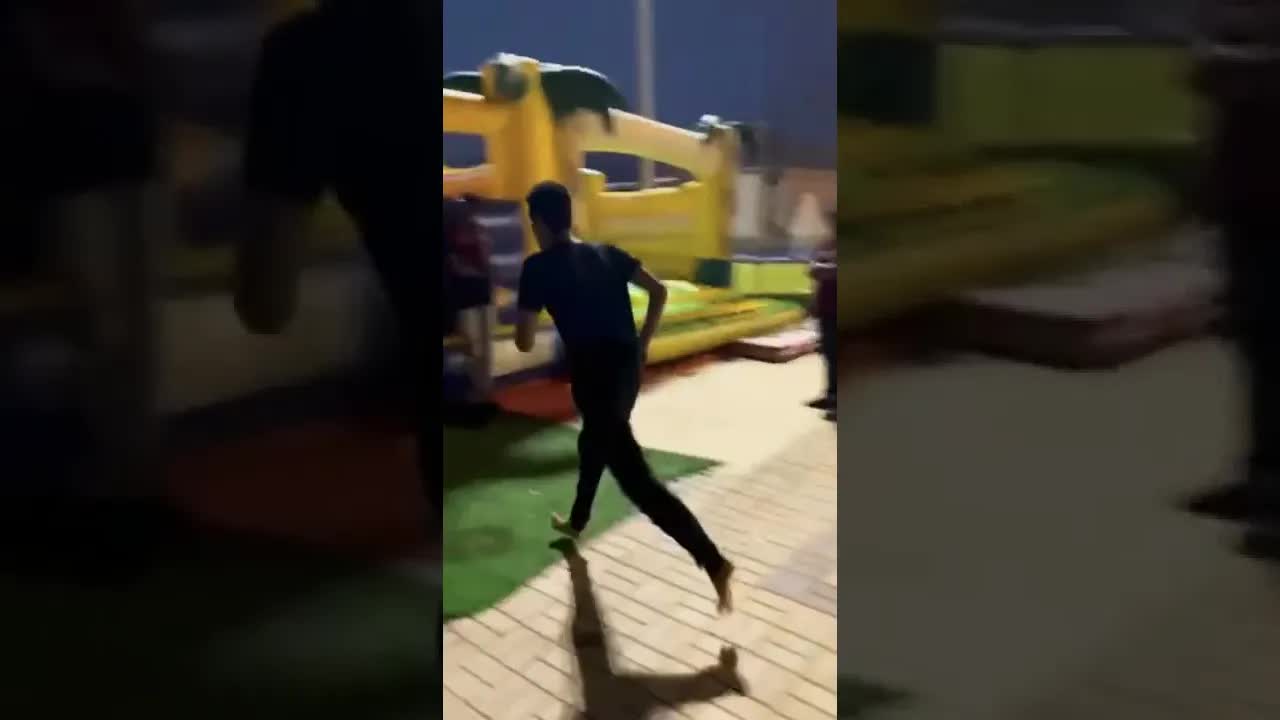 مقطع كوميدي مع محمد واللايكات في اللعبة