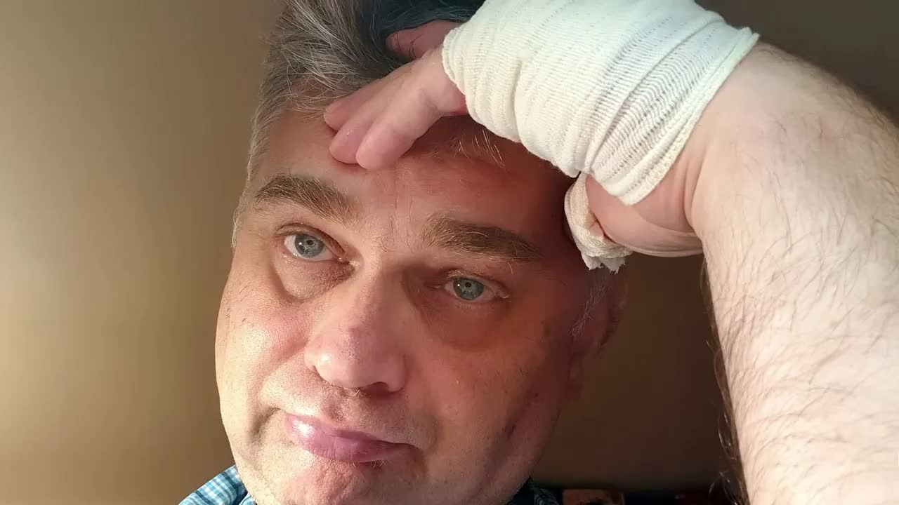 Rakonto pri la gluotubo kaj vivo