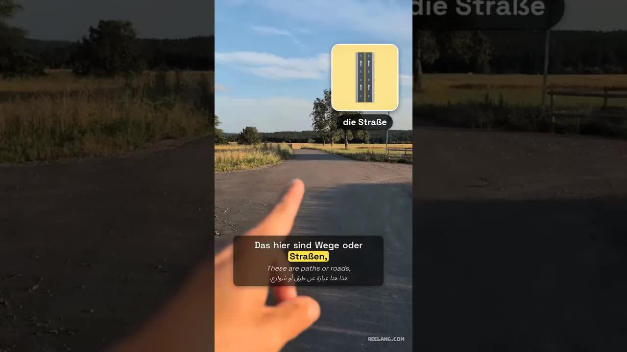 Eine Kreuzung in einem Dorf