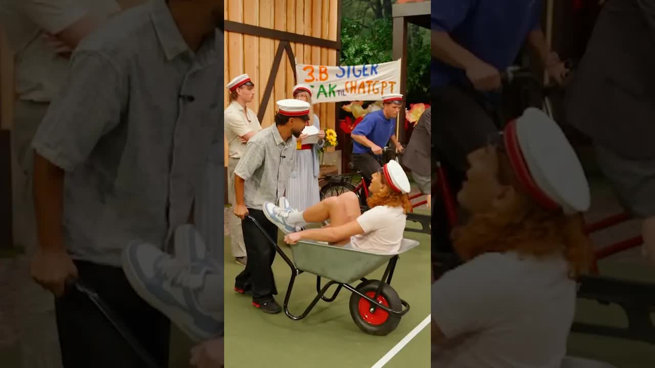 Jasmino kører på trillebør i julekalender