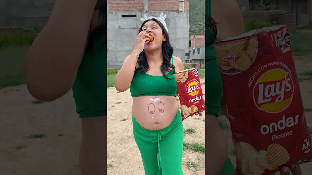 Hermanita se come todo mi chocolate