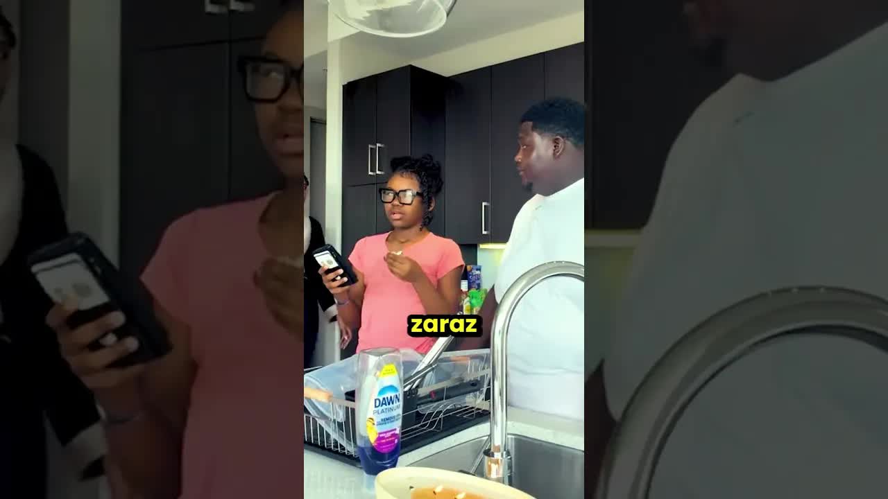 Ojciec prosi córkę o sprzątanie, mama wkracza