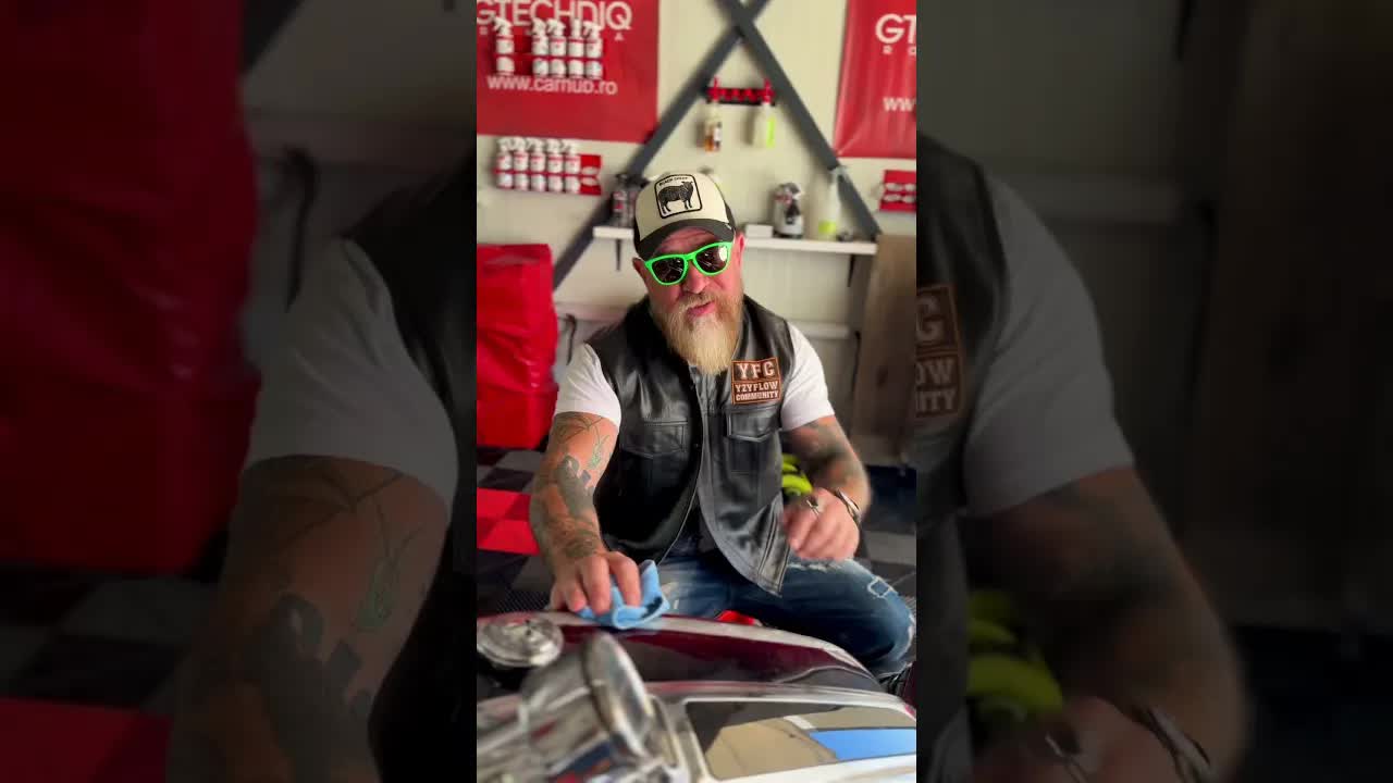 M-ai schimba pentru o motocicletă?
