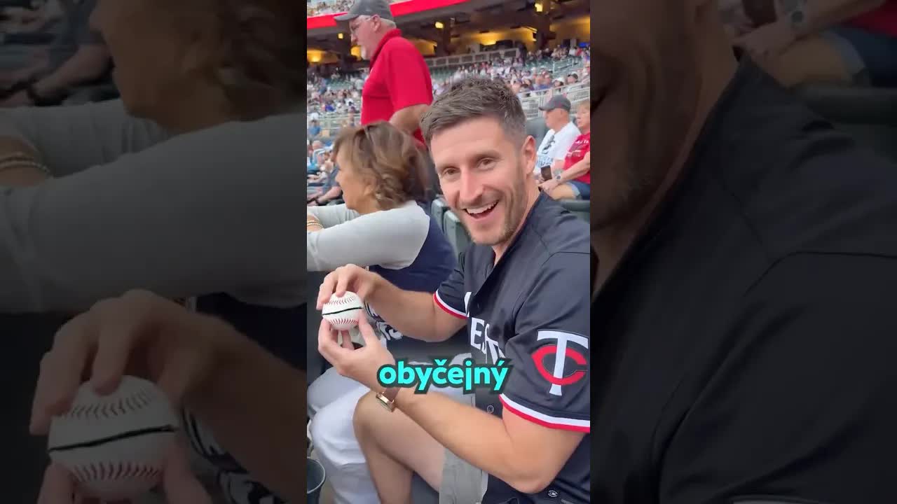 Muž vytvořil boty z baseballu