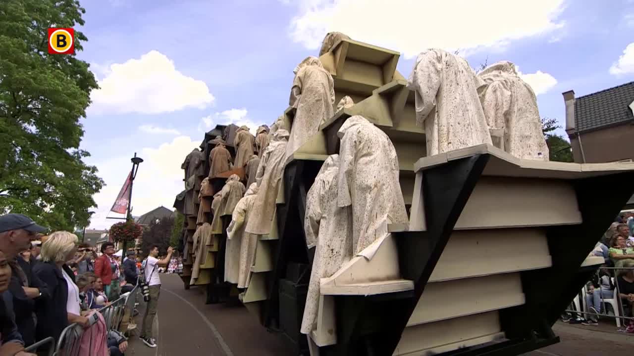 Hercules beeld gevonden tijdens carnavalswagen