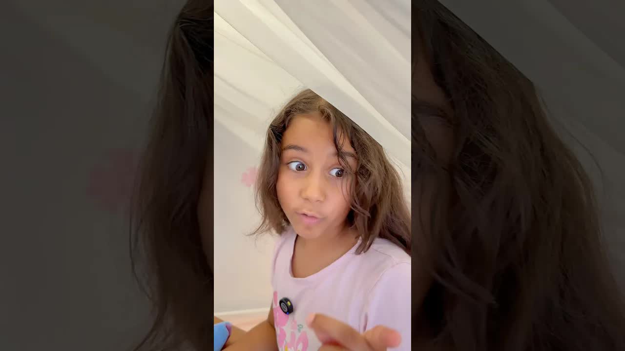 Pai Instala Ar-Condicionado no Quarto da Filha