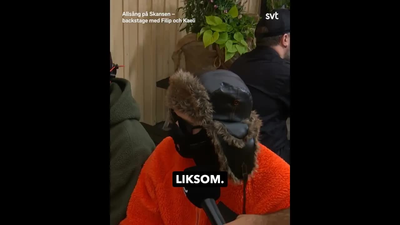 Mammoroller och pizza i köket