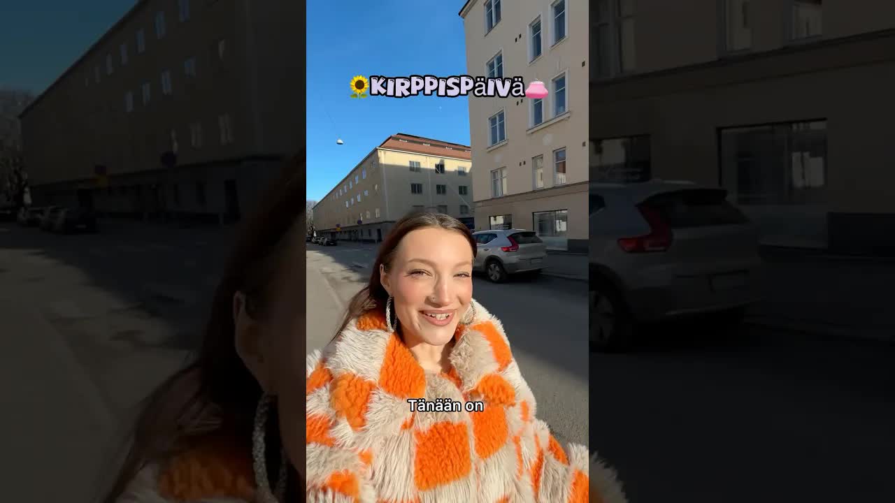 Kirppislöytöjä: housuja, paitoja ja neuleita