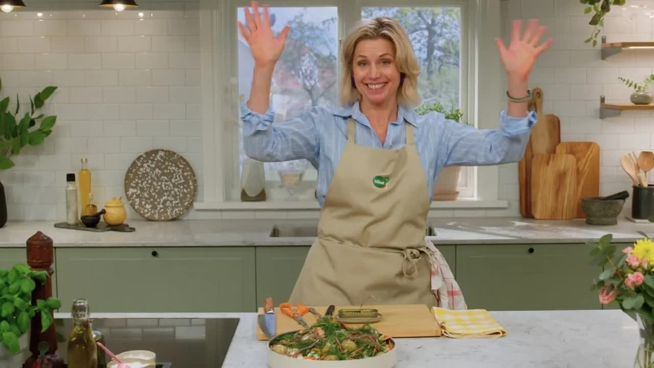 Tina Nordström gör midsommarpotatissallad med Nobis