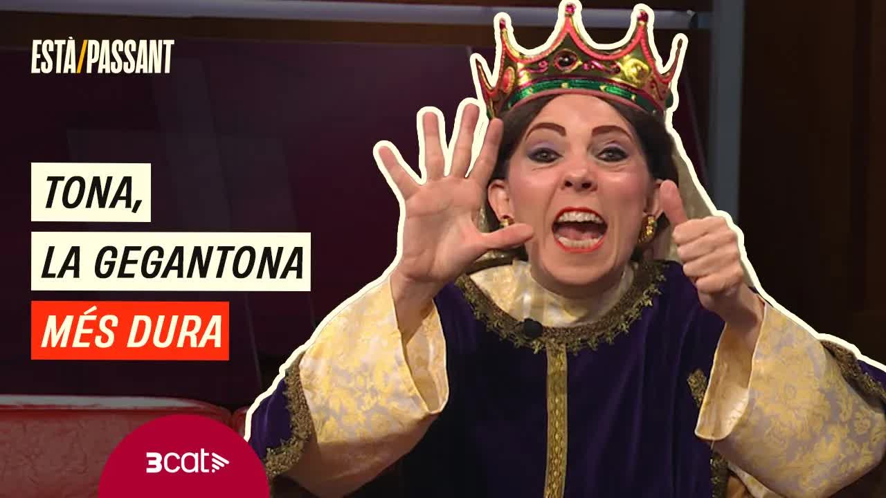 Entrevista amb la geganta Tona de Catalunya