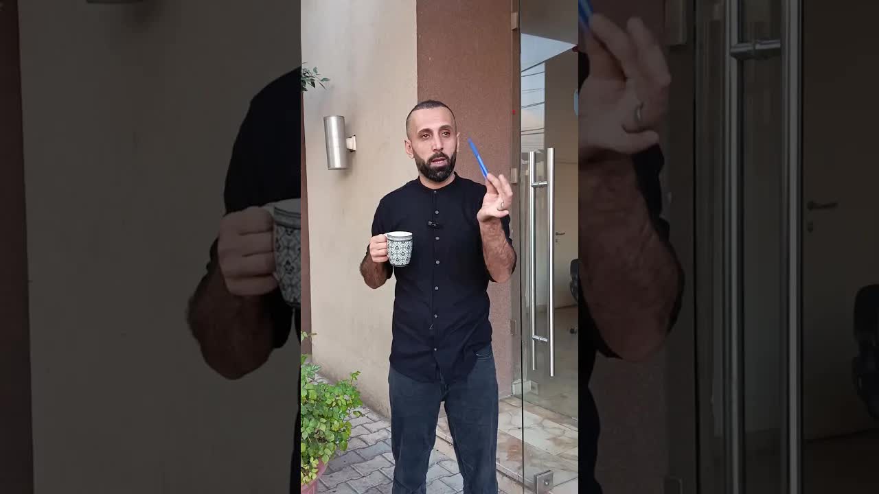حب الشغل بطريقة كوميدية
